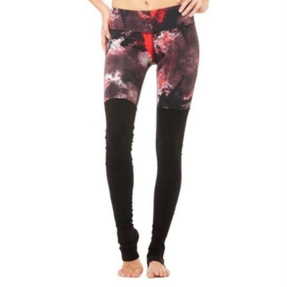 Alo Yoga Goddess Leggings Size Small Ruby Red/Smoke Ribbed Colorblock.